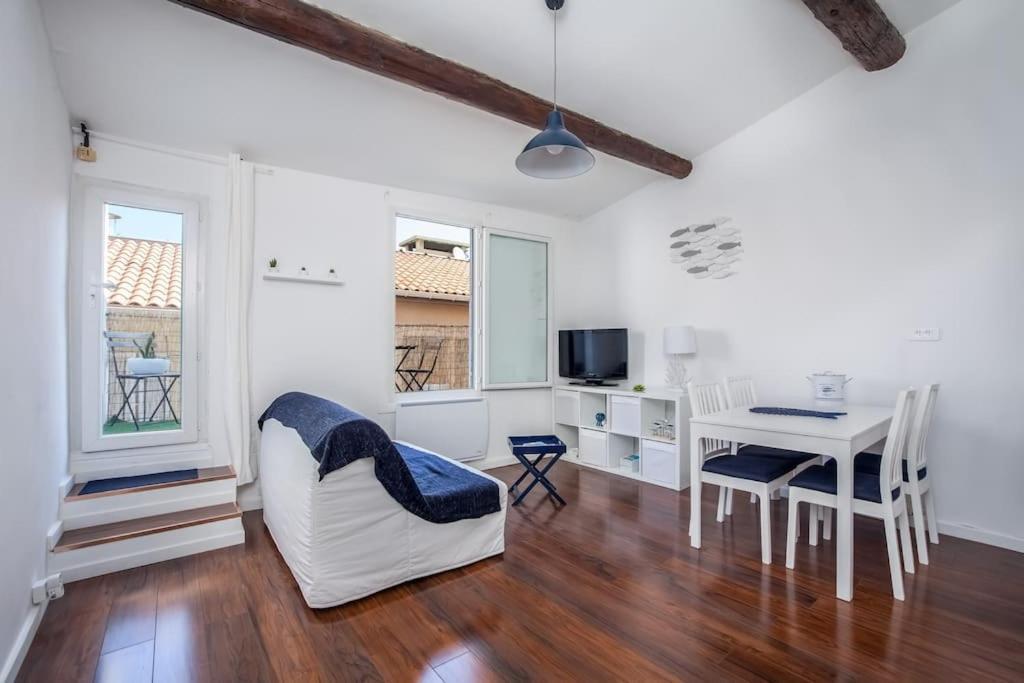 Au Coeur Du Panier Avec Terrasse 2 A 4 Personnes Climatisation Apartment Марсилия Екстериор снимка