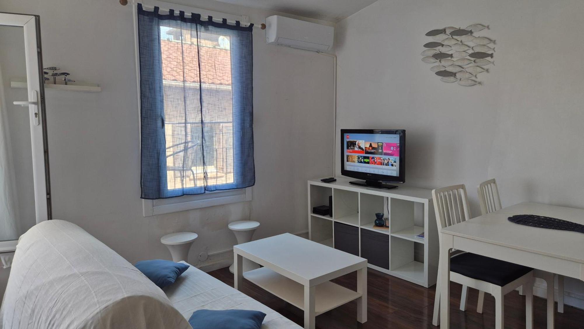 Au Coeur Du Panier Avec Terrasse 2 A 4 Personnes Climatisation Apartment Марсилия Екстериор снимка
